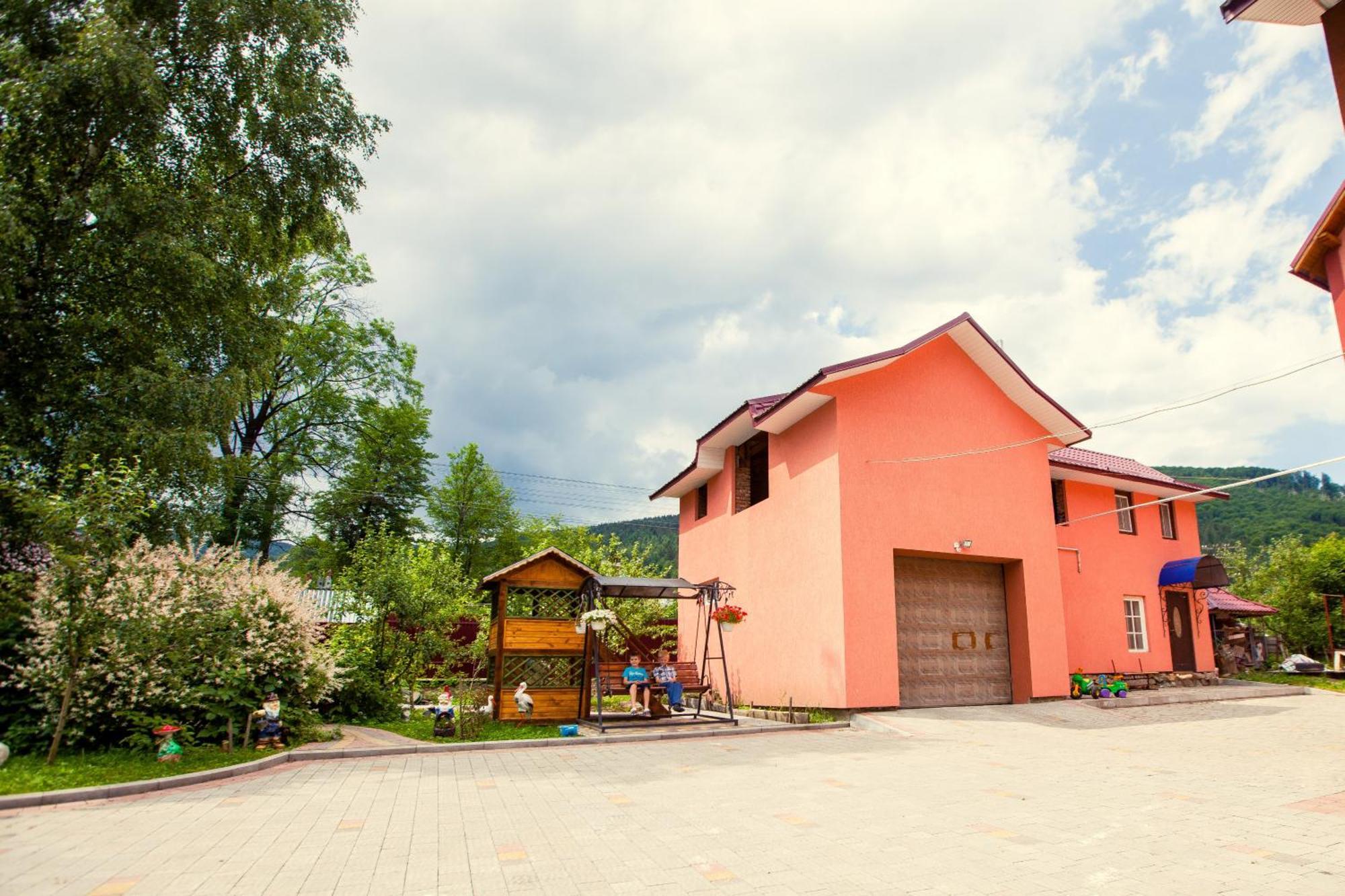 Bed and Breakfast Berizka Яремча Экстерьер фото
